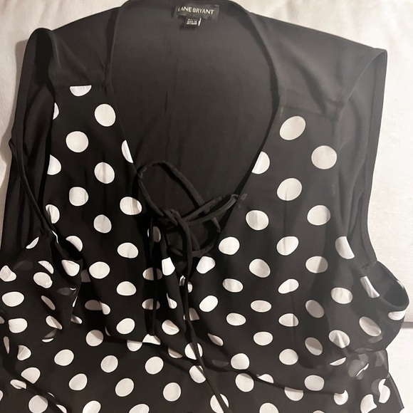 Layne Bryant Black and White polkadot sleeveless top - Picture 2 of 15